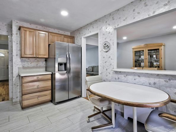 2889 Anderson Street, Wantagh NY 11793