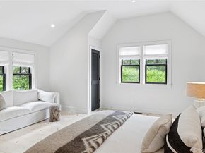 42 Hedge Row Lane, East Hampton NY 11937