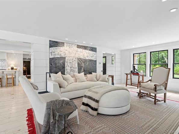42 Hedge Row Lane, East Hampton NY 11937
