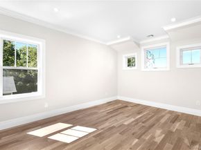 265 Arshamomaque Avenue, Southold NY 11971