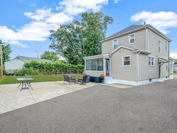 58 N Montague Street, Valley Stream NY 11580