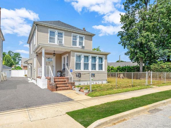 58 N Montague Street, Valley Stream NY 11580