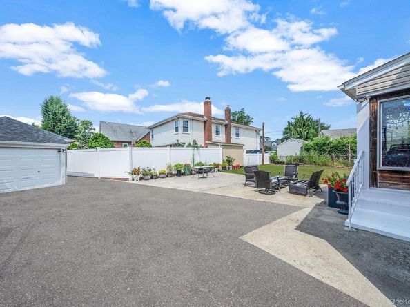 58 N Montague Street, Valley Stream NY 11580