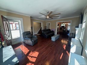 452 Macatee Place, Mineola NY 11501