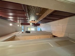 452 Macatee Place, Mineola NY 11501