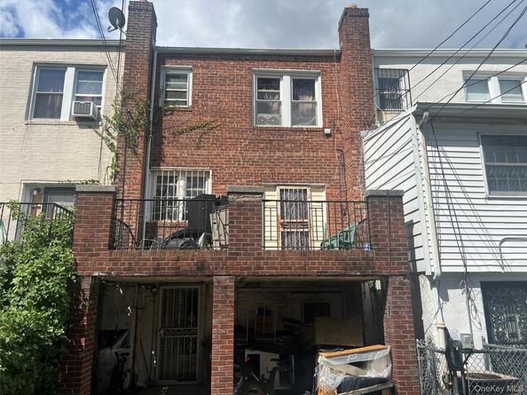 3316 Radcliff Avenue, Bronx NY 10469