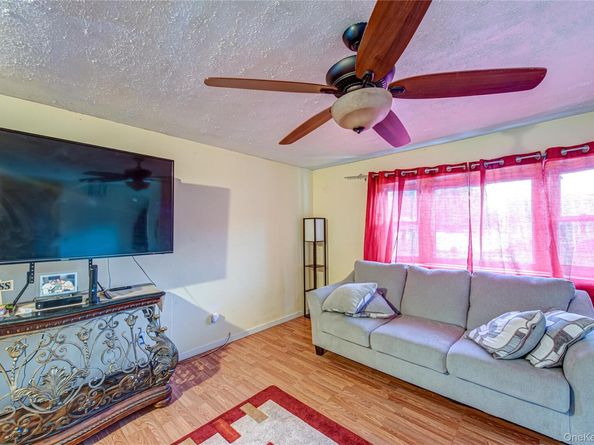 20 Lupidia Street, Amityville NY 11701