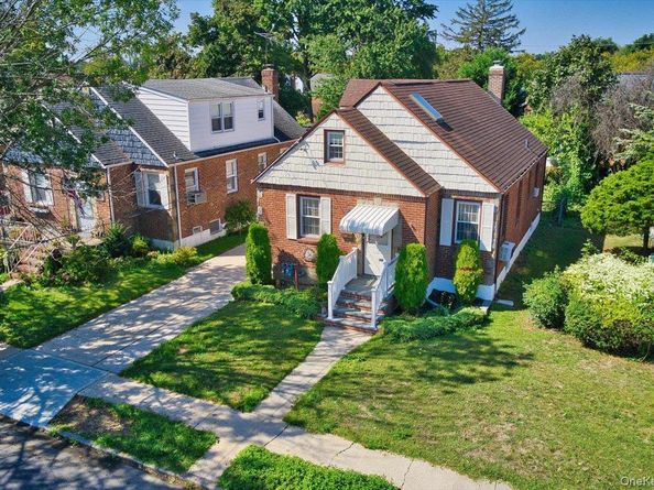 68 Fairfield Street, Valley Stream NY 11581