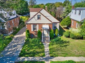 68 Fairfield Street, Valley Stream NY 11581