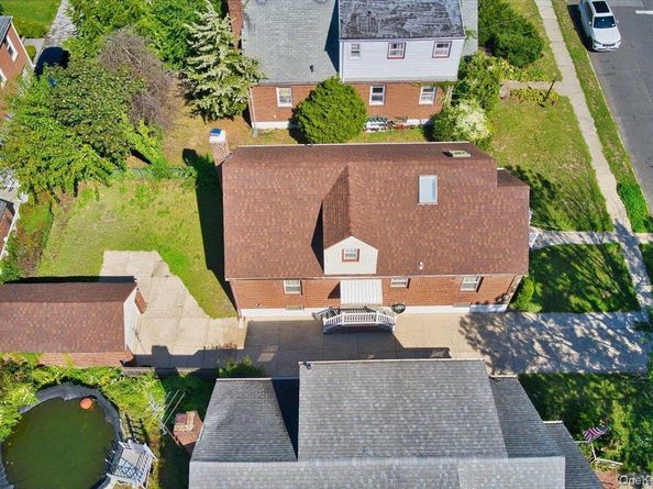 68 Fairfield Street, Valley Stream NY 11581