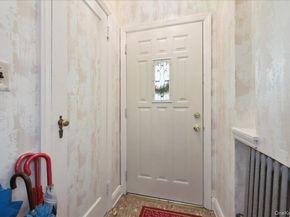 68 Fairfield Street, Valley Stream NY 11581
