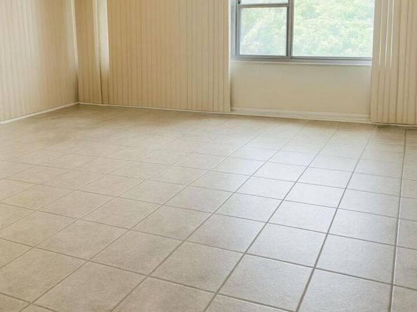 166-10 Powells Cove Boulevard 4C, Beechhurst NY 11357