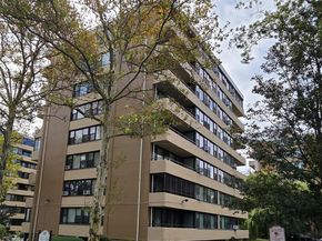 166-10 Powells Cove Boulevard 4C, Beechhurst NY 11357