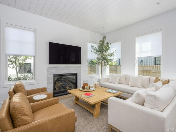 2 Hickory Lane, Southampton NY 11976