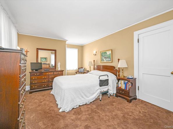 32-18 157th Street, Flushing NY 11354