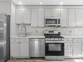 178-10 Leslie Road, Saint Albans NY 11434