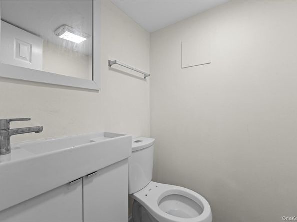 178-10 Leslie Road, Saint Albans NY 11434