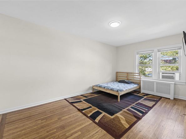 178-10 Leslie Road, Saint Albans NY 11434