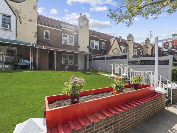 178-10 Leslie Road, Saint Albans NY 11434