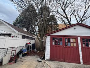 10155 116th Street, Richmond Hill NY 11419