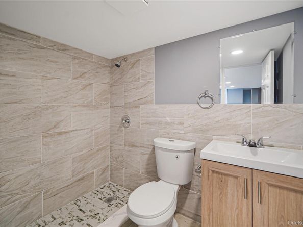 18 Jefferson Avenue, Brentwood NY 11717