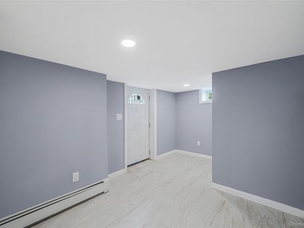 18 Jefferson Avenue, Brentwood NY 11717