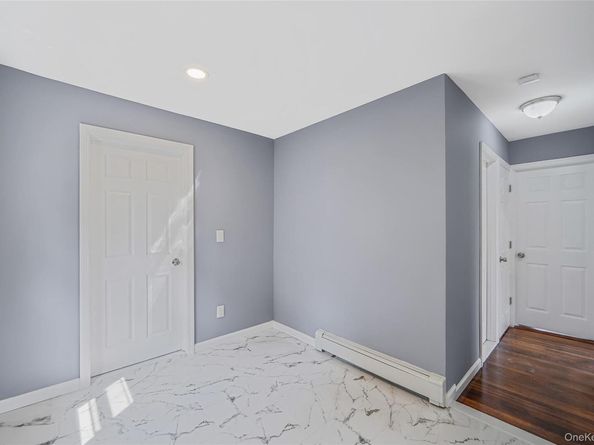 18 Jefferson Avenue, Brentwood NY 11717