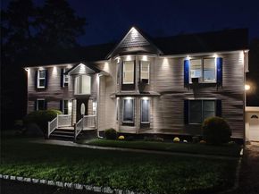 11 Grand Avenue, Yaphank NY 11980