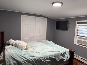 31 N Emerson Avenue, Copiague NY 11726