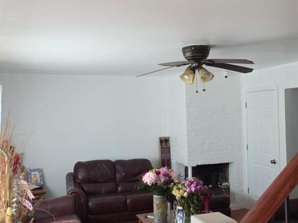 31 N Emerson Avenue, Copiague NY 11726