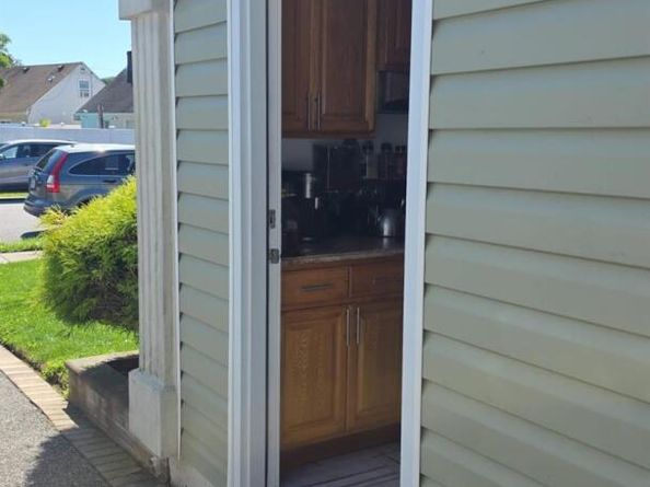 31 N Emerson Avenue, Copiague NY 11726