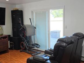 31 N Emerson Avenue, Copiague NY 11726