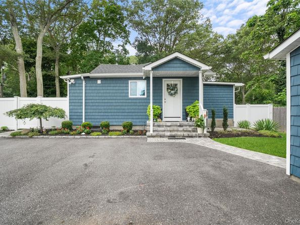 22 Lake Shore Drive, Ronkonkoma NY 11779