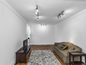 83-20 141 St 6N, Briarwood NY 11435