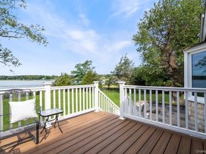24 Conscience Circle, Setauket NY 11733
