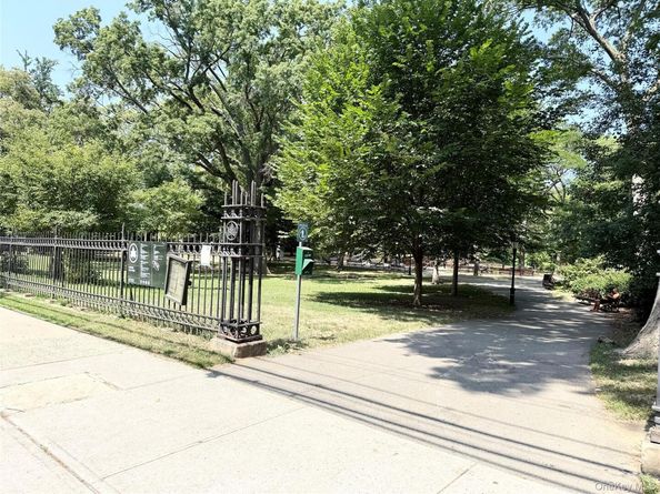 165-20 Highland Avenue 404, Jamaica Hills NY 11432