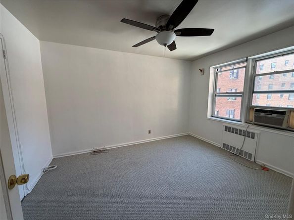 30 Ehrbar ave 311, Fleetwood NY 10552