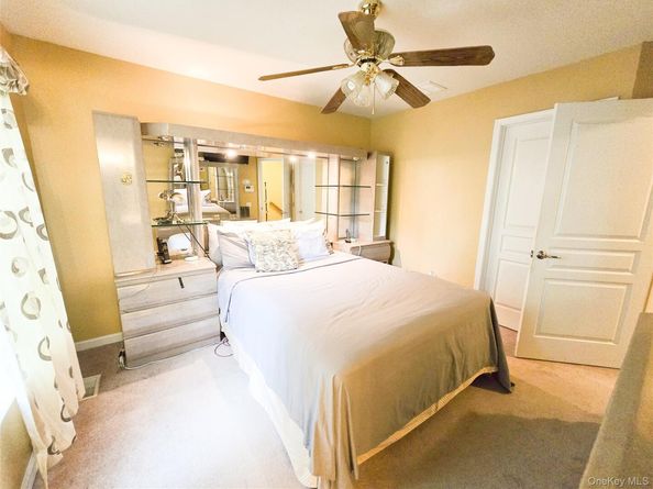 31 Stahlman Lane, Patchogue NY 11772
