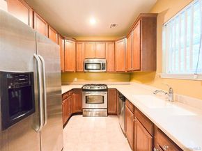 31 Stahlman Lane, Patchogue NY 11772