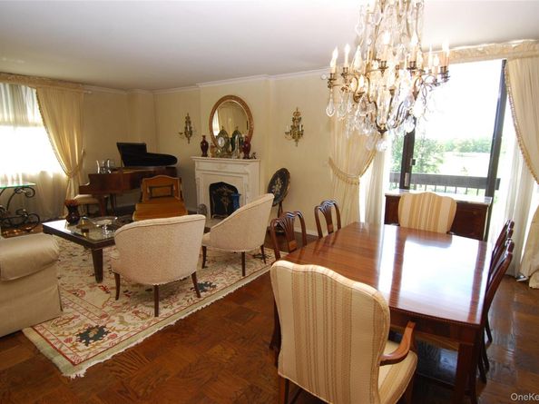 27010 Grand Central Parkway 5V, Floral Park NY 11005