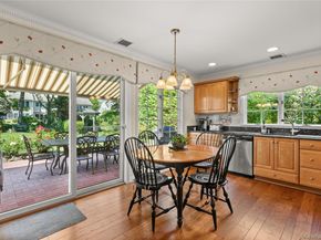 21 Oakmont Lane, Bay Shore NY 11706