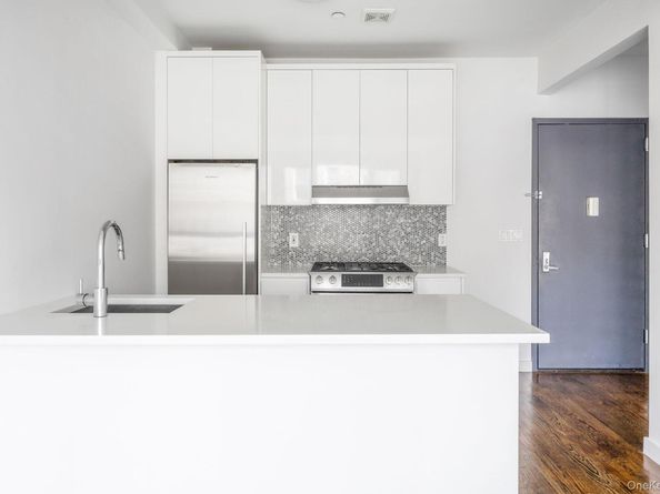 303 Cooper Street 3B, Brooklyn NY 11237