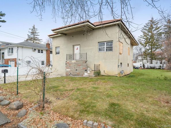 181 Walnut Street, Lynbrook NY 11563