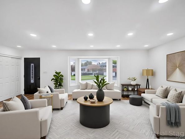 33 Eastfield Lane, Melville NY 11747