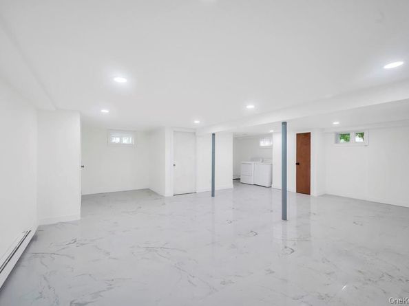 33 Eastfield Lane, Melville NY 11747