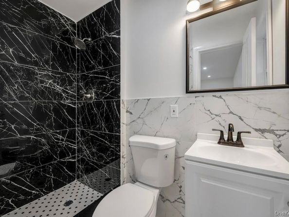 33 Eastfield Lane, Melville NY 11747