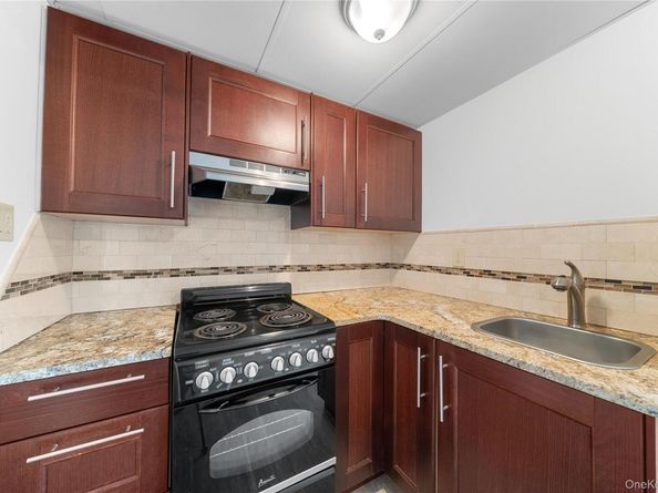 60 Mercury Avenue, East Patchogue NY 11772