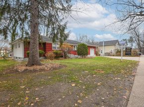 45 Roslyn Road, Roslyn Heights NY 11577