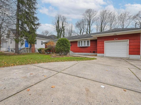45 Roslyn Road, Roslyn Heights NY 11577