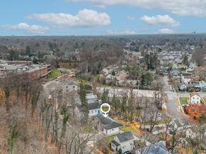 45 Roslyn Road, Roslyn Heights NY 11577